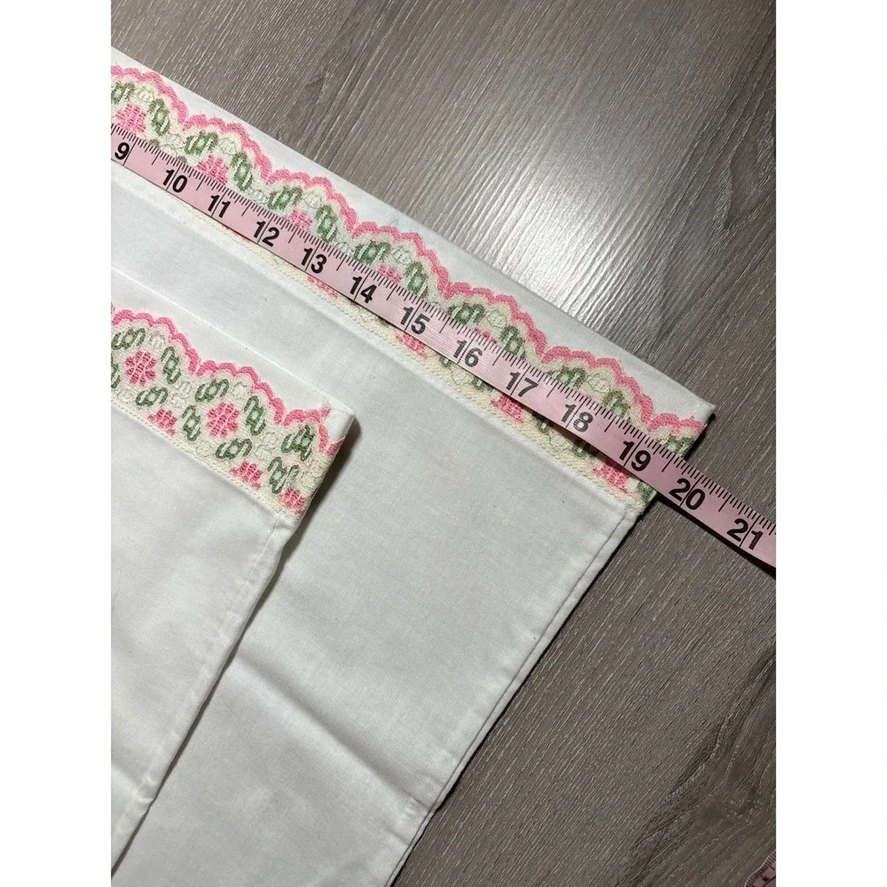 Vintage JCPenney Muslin Pillowcase Set Floral Lace Trim 2pc Cottagecore Standard